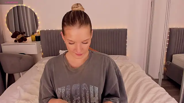 CassieRayss online show from 07.06.26