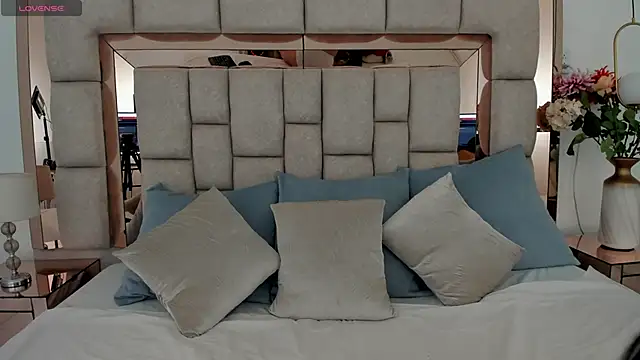 emma castilloo online show from 11.02.25