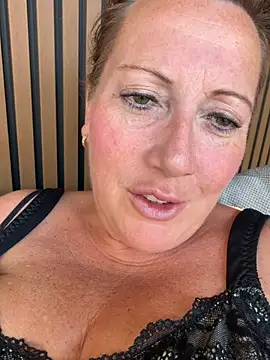 xsexycurvymilf online show from 07.15.26