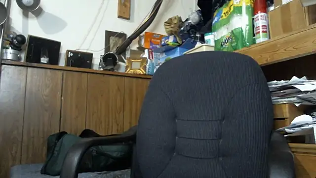 Snapshot of handsomeguy0729 chatting on 03.18.25 handsomeguy0729 online show from 03.18.25