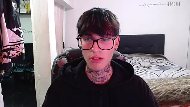 Flipsss  online show from 02.17.25