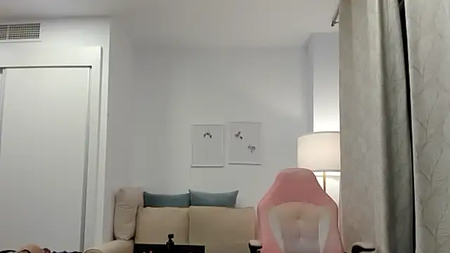 emmita69  online show from 02.09.25