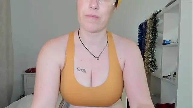 emmita69  online show from 12.18.25