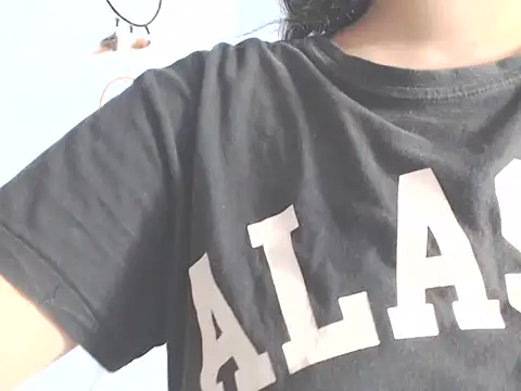 Amara18  online show from 12.20.24