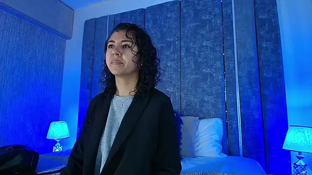 Snapshot of Amareto_ chatting on 09.20.25 Amareto  online show from 09.20.25