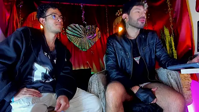 LatinMilk  online show from 03.29.26