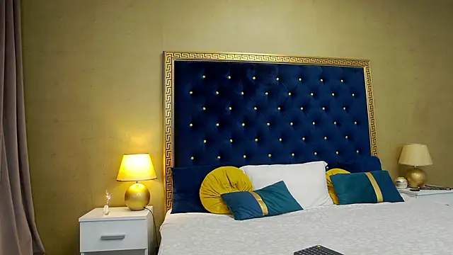 HaileyMoonn online show from 12.10.24