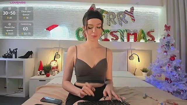 Snapshot of BelovedRuby chatting on 12.23.24 BelovedRuby online show from 12.23.24