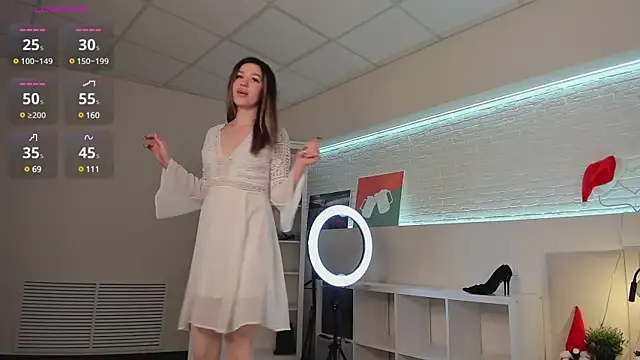 Snapshot of BelovedRuby chatting on 12.28.24 BelovedRuby online show from 12.28.24