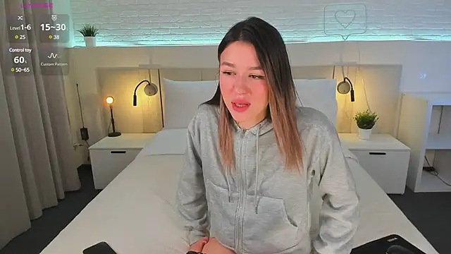 Snapshot of BelovedRuby chatting on 02.01.25 BelovedRuby online show from 02.01.25