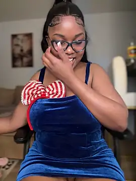 Snapshot of SSEXYBUBBLEBUTT101 chatting on 12.25.24 SSEXYBUBBLEBUTT101 online show from 12.25.24