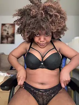 Snapshot of SSEXYBUBBLEBUTT101 chatting on 01.07.25 SSEXYBUBBLEBUTT101 online show from 01.07.25