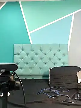 AlondraFerri1 online show from 12.19.24