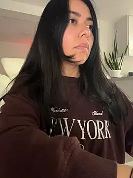 PetitLumiere online show from 04.18.26