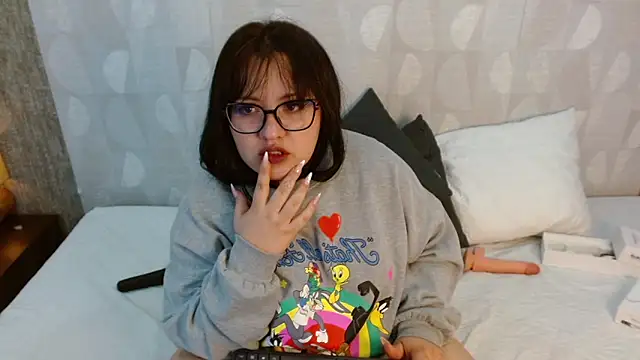 dannarossy  online show from 12.17.24