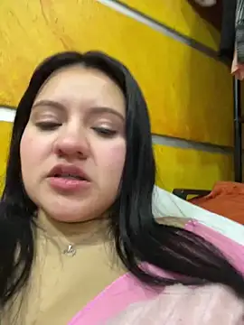 dannarossy  online show from 01.18.25