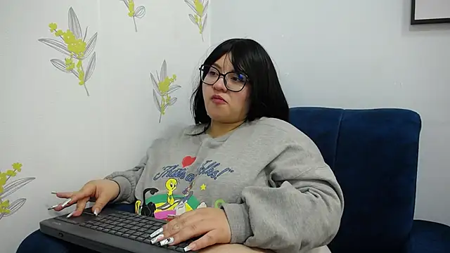 dannarossy  online show from 03.13.25