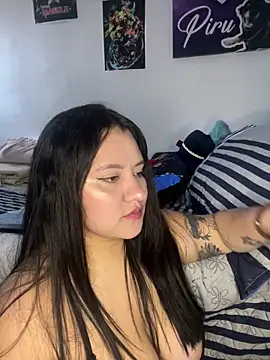 dannarossy  online show from 10.15.25