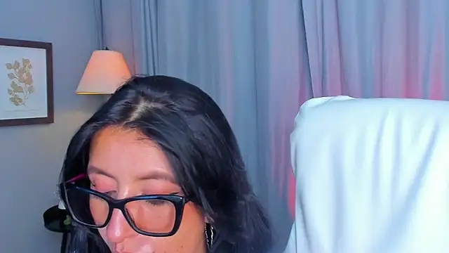 kira moon   online show from 03.02.26