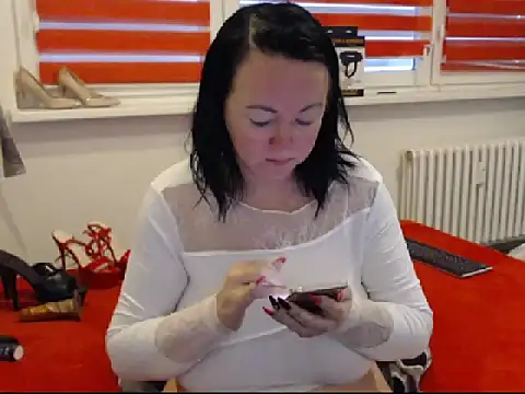 Snapshot of Alexie33 chatting on 02.22.25 Alexie33 online show from 02.22.25