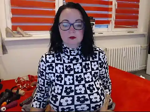 Snapshot of Alexie33 chatting on 03.07.25 Alexie33 online show from 03.07.25