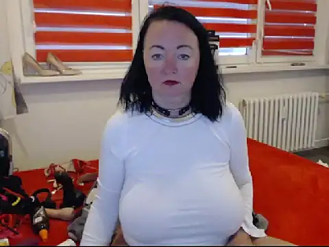Snapshot of Alexie33 chatting on 03.09.25 Alexie33 online show from 03.09.25