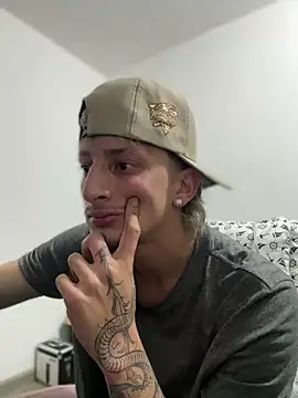 Snapshot of Scott_sex7 chatting on 02.21.26 Scott sex7 online show from 02.21.26