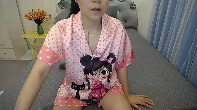 Lavender Sweet online show from 09.10.25