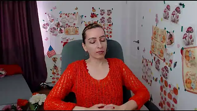 EvelynAngell online show from 09.15.25