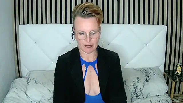 xxNoeliaxx online show from 01.30.25