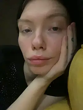 Lisaaa Alisa online show from 12.18.25