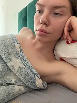 Snapshot of Lisaaa_Alisa chatting on 06.18.26 Lisaaa Alisa online show from 06.18.26