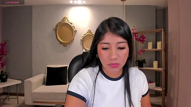 Snapshot of JessicaWilliams1 chatting on 09.24.25 JessicaWilliams1 online show from 09.24.25