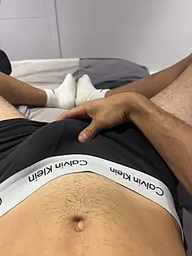 h0rnyguy001 online show from 09.30.25