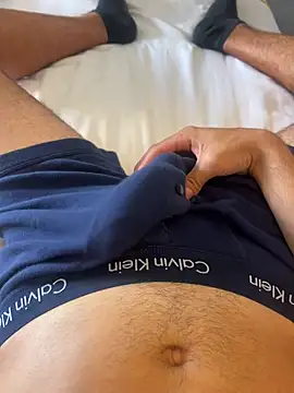 Snapshot of h0rnyguy001 chatting on 02.10.26 h0rnyguy001 online show from 02.10.26