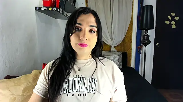 SARAMISHA online show from 10.09.25