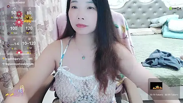 Snapshot of -Shirleyni_ chatting on 12.20.25 -Shirleyni online show from 12.20.25