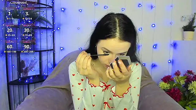 Lori  Hell online show from 02.14.25