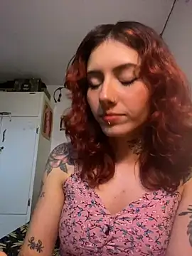 LiliJones  online show from 02.22.25