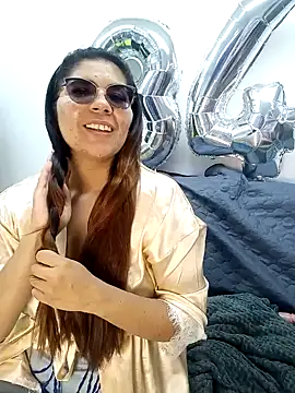 Luna Dumont online show from 01.26.25