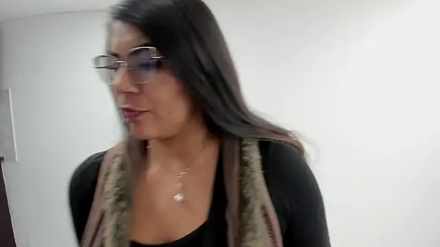 Luna Dumont online show from 10.02.25