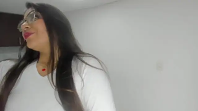 Luna Dumont online show from 01.11.26