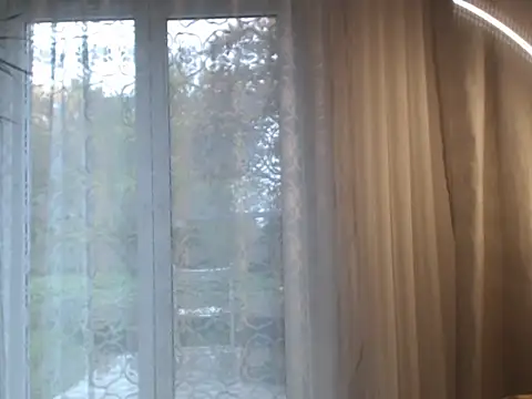 Snapshot of Piter9023 chatting on 10.17.25 Piter9023 online show from 10.17.25