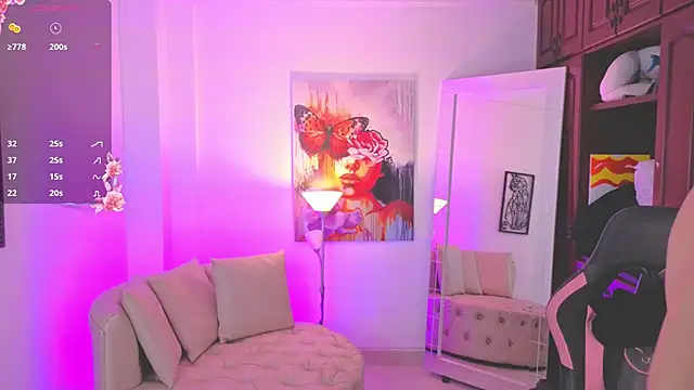 Snapshot of NATAASHA___ chatting on 10.06.25 NATAASHA    online show from 10.06.25