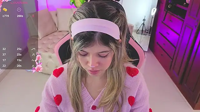 Snapshot of NATAASHA___ chatting on 03.26.26 NATAASHA online show from 03.26.26