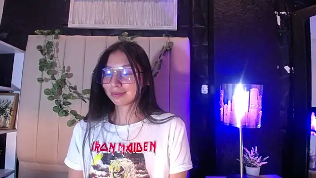 kendall saenz online show from 10.02.25