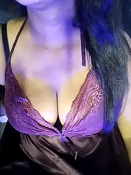 Snapshot of loveli_diya chatting on 03.17.25 loveli diya online show from 03.17.25
