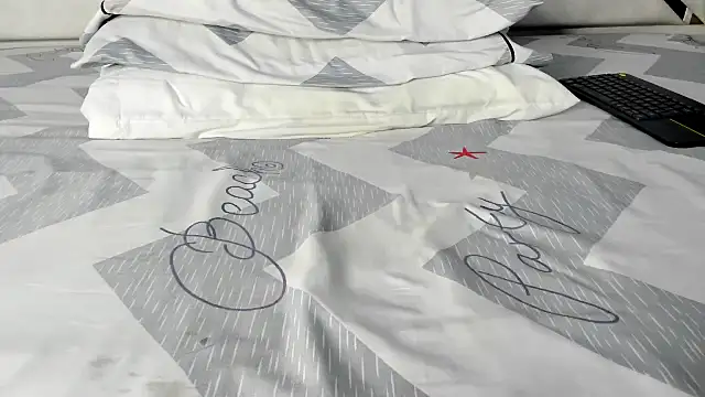 maybelline69 online show from 10.21.25