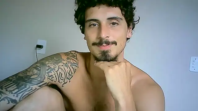 Snapshot of milkoffe chatting on 01.09.25 milkoffe online show from 01.09.25