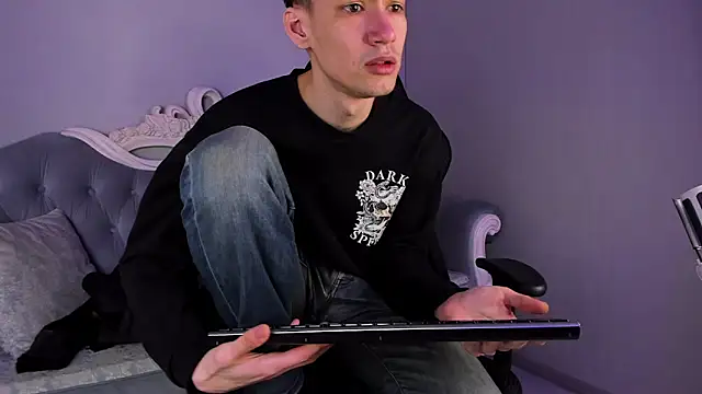 CalvinOwens online show from 02.08.25